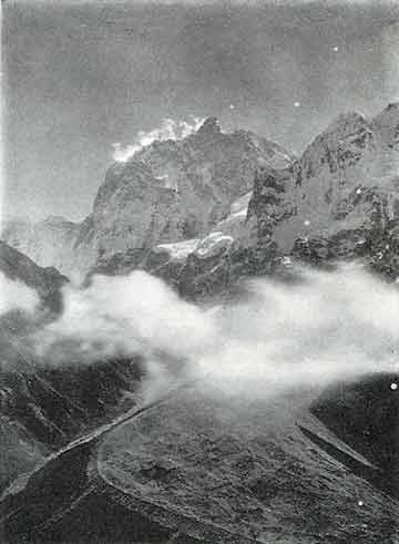
Jannu North Face From Kangbachen By Vittorio Sella - Round Kangchenjunga book
